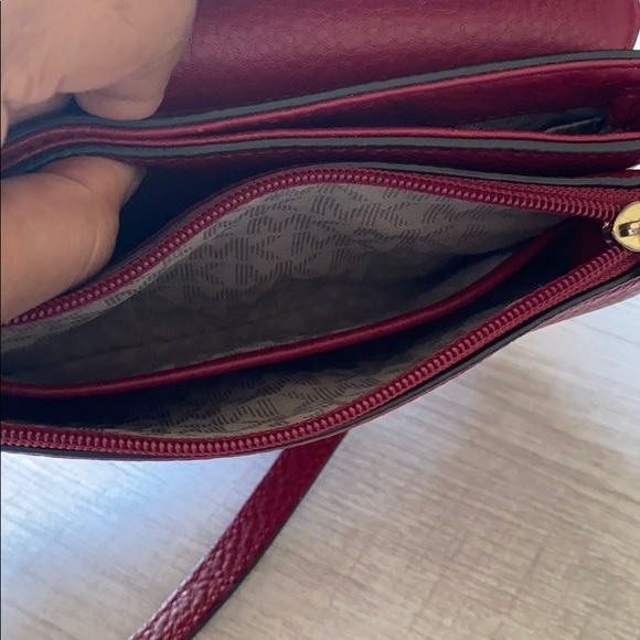 MK Red Bag And Wallet - Picture 7 of 16